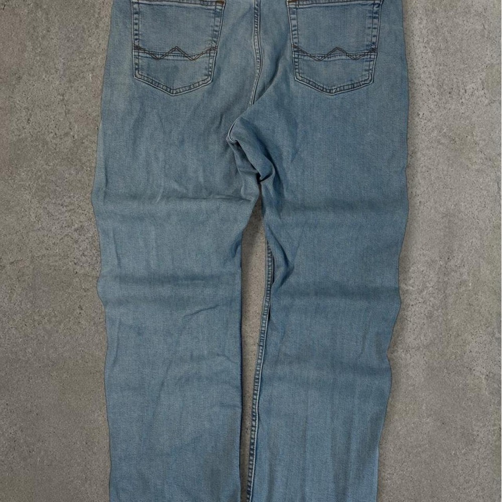 2000s wrangler workwear light washed denim bootcut jeans